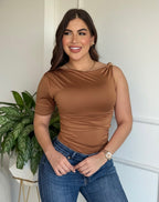 Body a una manga corta