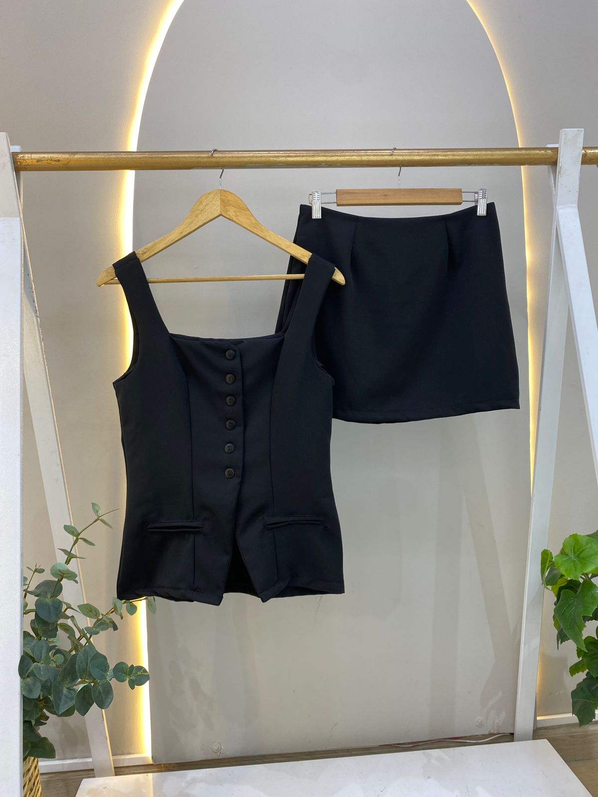 Set falda y blusa.