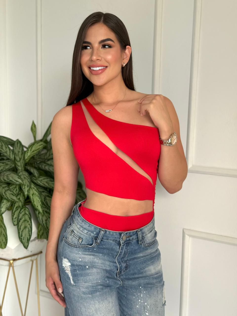 Body asimetrico con transparencia.