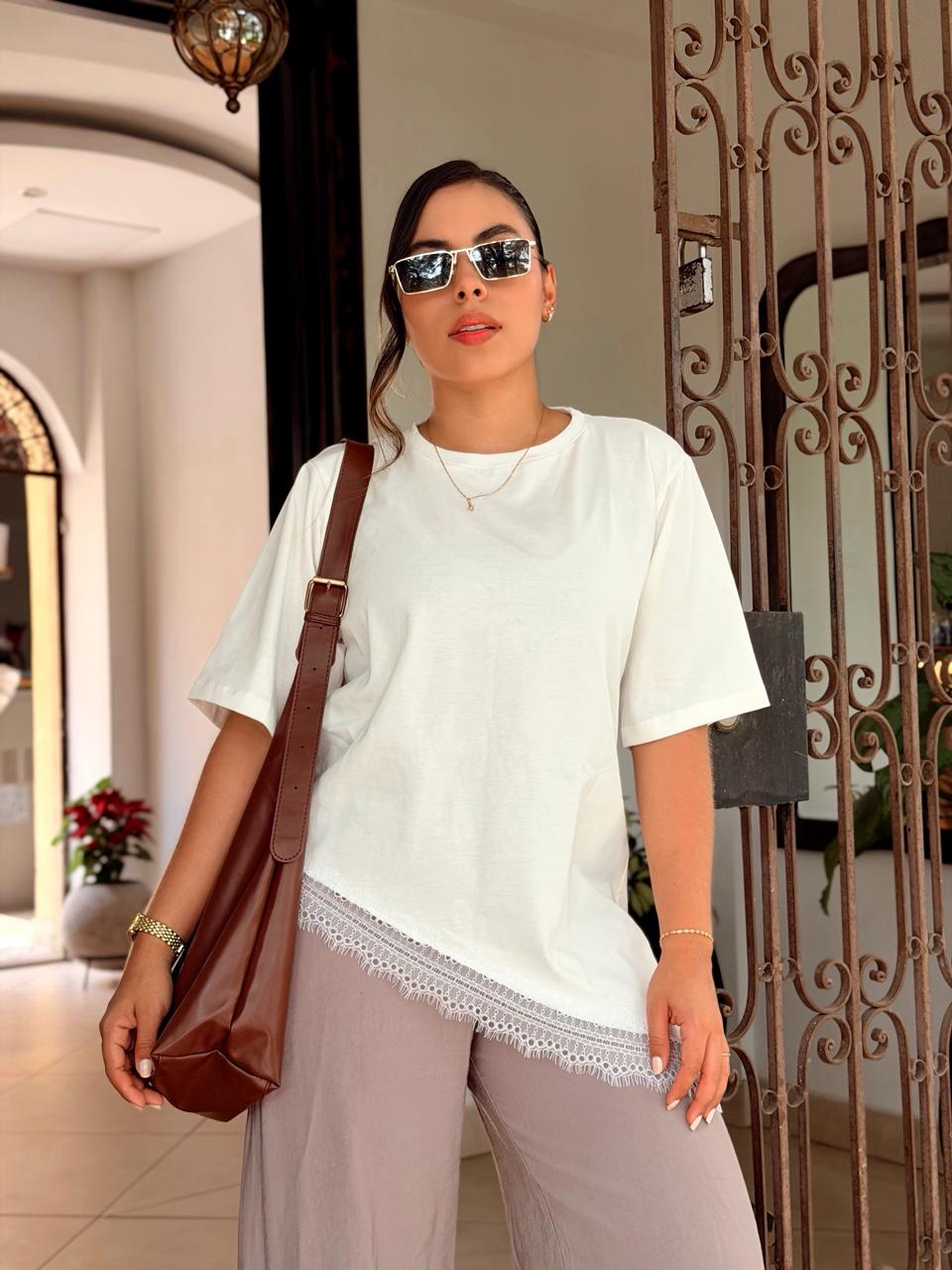 camiseta asimétrica